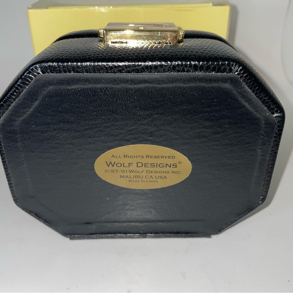 Wolf Designs Genuine Leather Black Travel Jewelry Box With Key and Tray - Picture 10 of 10
